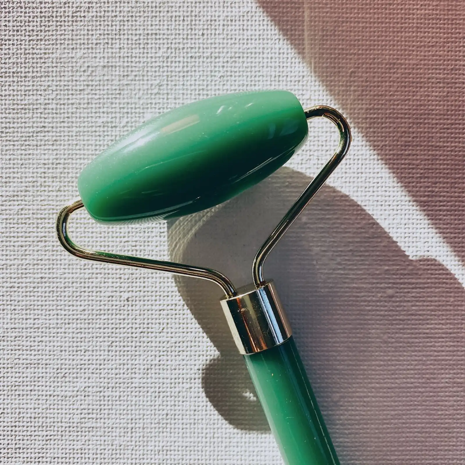Thumbnail: Stone Facial Roller